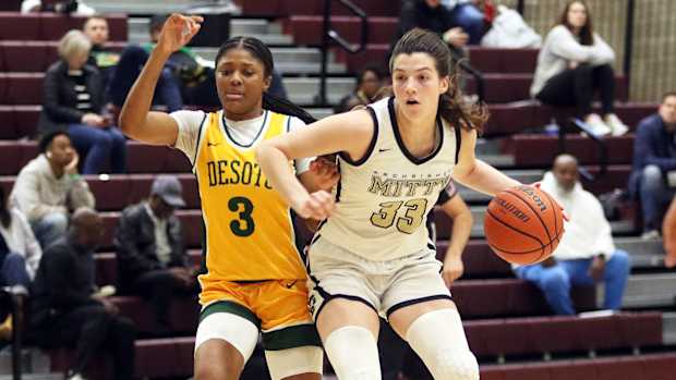 Archbishop Mitty DeSoto girls basketball Dan Brood 2